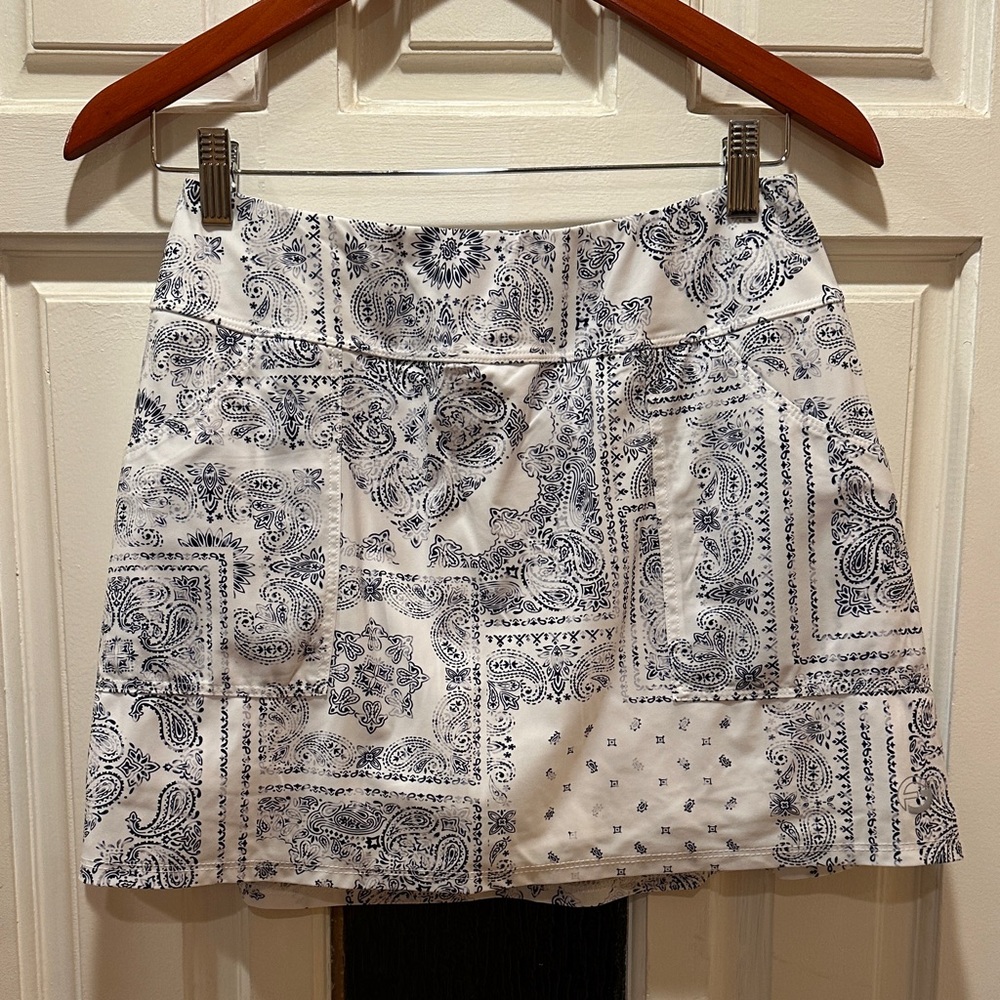 FORAY GOLF Paisley Print Women's Skort - White and Blue